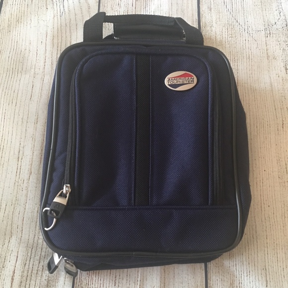 american tourister toiletry bag